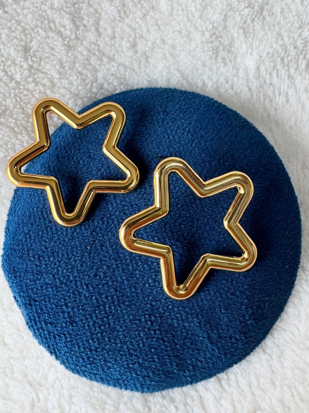 Star shaped earings