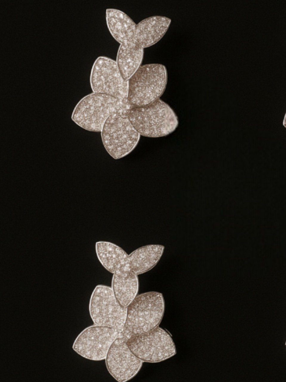 Flower earing
